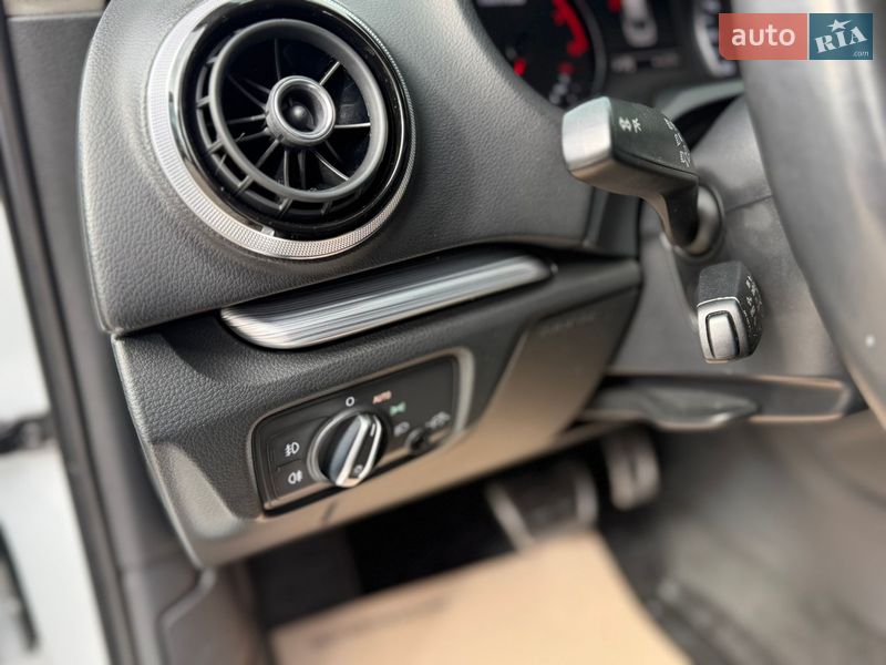 Седан Audi A3 2013 в Кропивницькому
