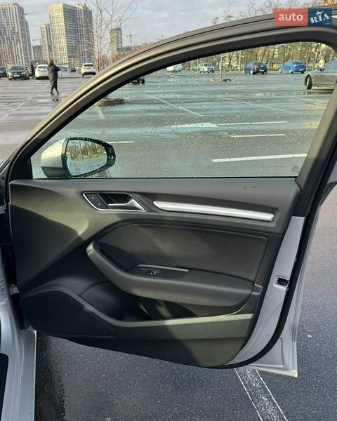 Седан Audi A3 2014 в Києві