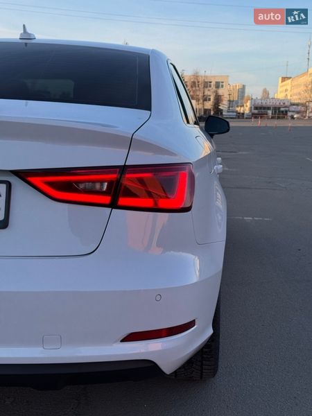 Седан Audi A3 2015 в Києві