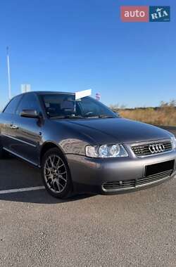 Хэтчбек Audi A3 2000 в Виннице