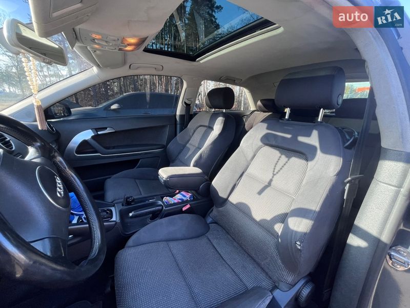 Хэтчбек Audi A3 2003 в Киеве