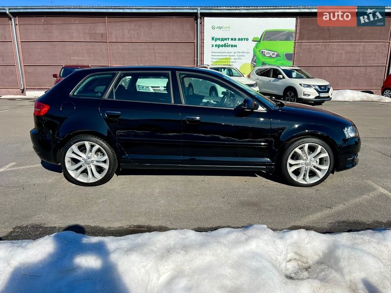 Хетчбек Audi A3 2010 в Житомирі