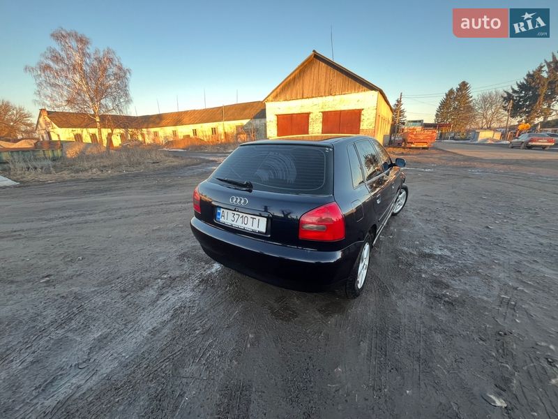 Хетчбек Audi A3 1999 в Погребище