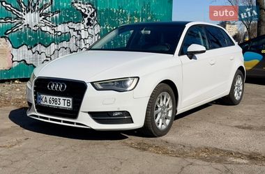 Хэтчбек Audi A3 2015 в Киеве