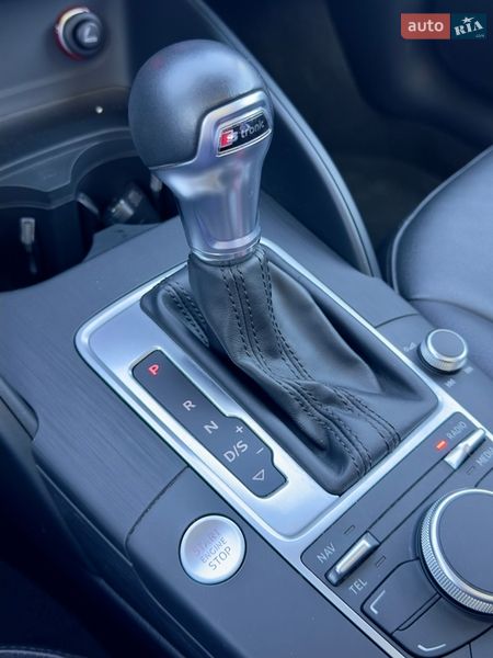 Хэтчбек Audi A3 2015 в Киеве