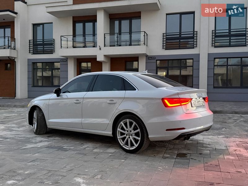 Седан Audi A3 2014 в Ивано-Франковске
