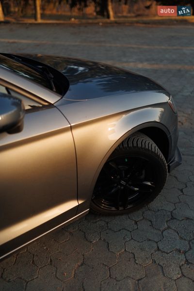 Седан Audi A3 2018 в Дубні