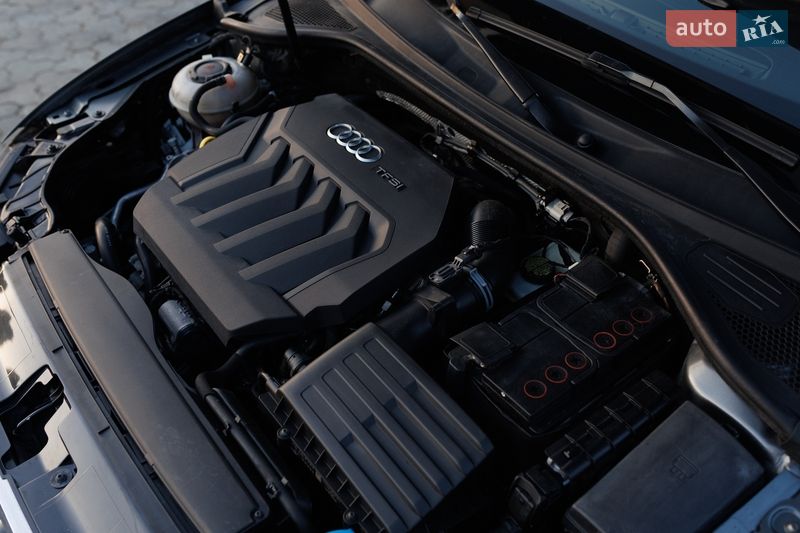 Седан Audi A3 2018 в Дубні