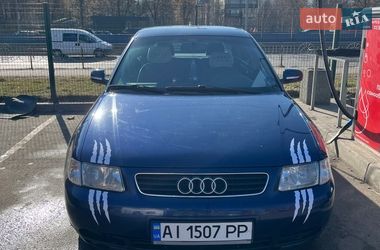 Хэтчбек Audi A3 2000 в Киеве