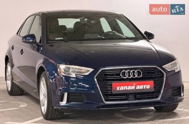 Седан Audi A3 2018 в Киеве