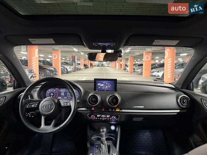 Седан Audi A3 2018 в Киеве