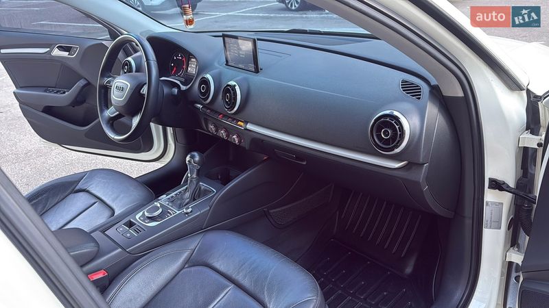 Хэтчбек Audi A3 2014 в Одессе