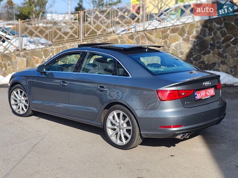 Седан Audi A3 2015 в Ровно