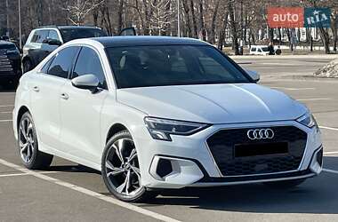 Седан Audi A3 2022 в Киеве