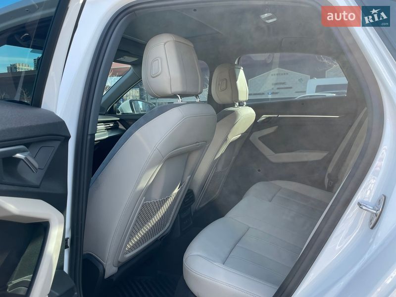 Седан Audi A3 2022 в Киеве