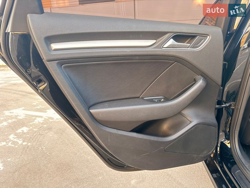 Седан Audi A3 2014 в Киеве