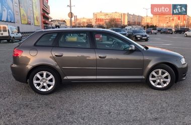 Хетчбек Audi A3 2013 в Чернівцях