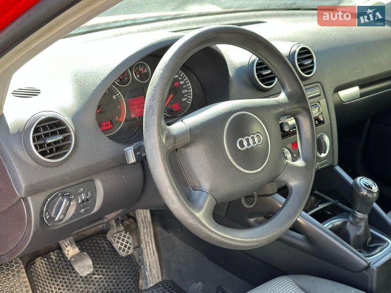 Хэтчбек Audi A3 2003 в Одессе
