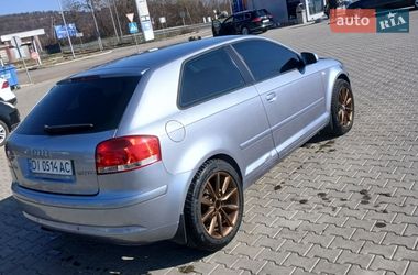 Хэтчбек Audi A3 2004 в Мукачево