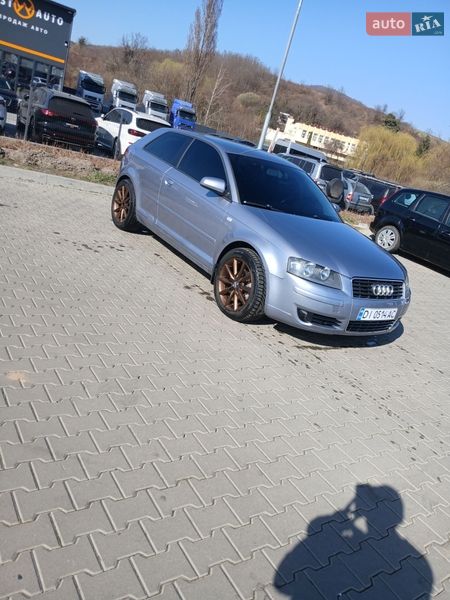 Хэтчбек Audi A3 2004 в Мукачево