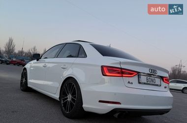 Седан Audi A3 2015 в Днепре
