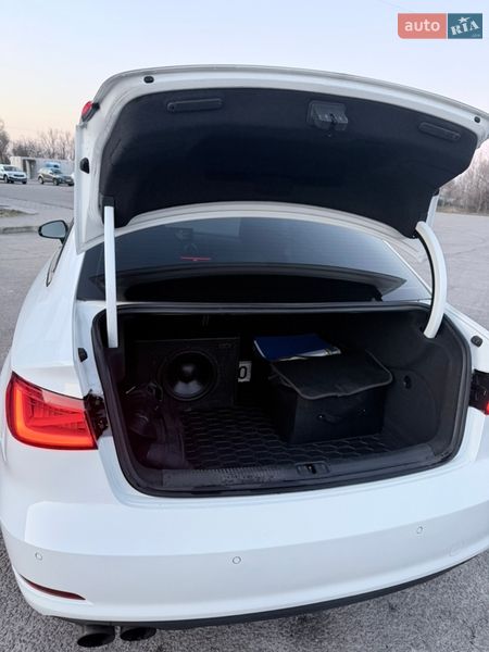 Седан Audi A3 2015 в Днепре