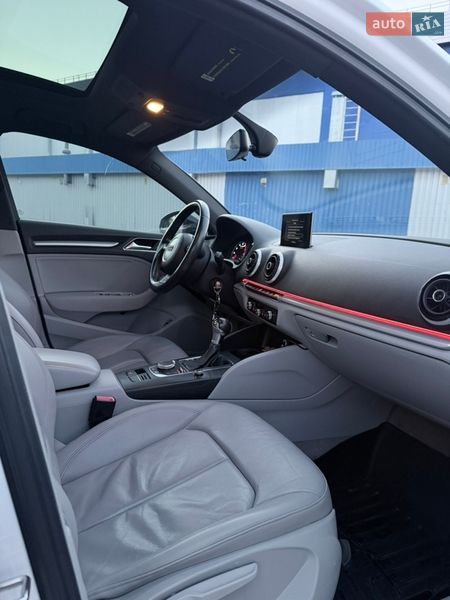 Седан Audi A3 2015 в Днепре