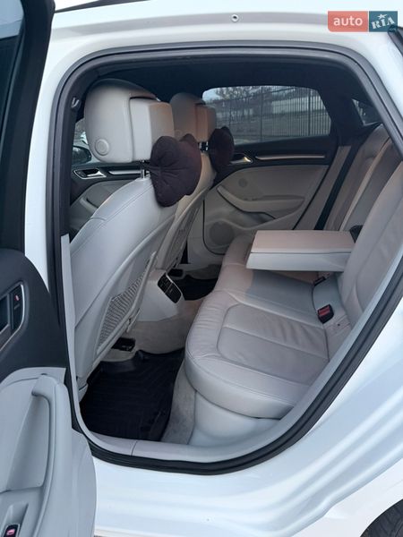 Седан Audi A3 2015 в Днепре