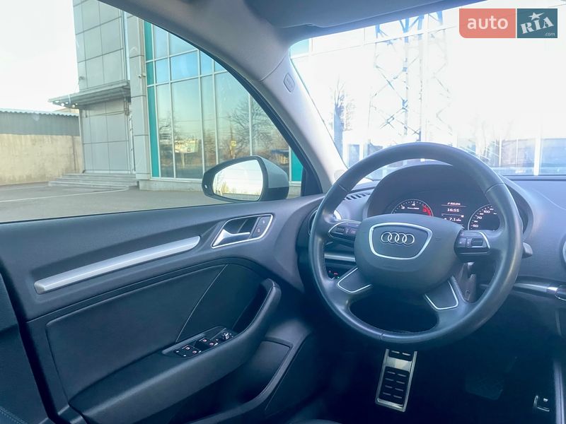 Седан Audi A3 2016 в Дніпрі