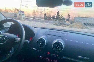 Седан Audi A3 2016 в Дніпрі