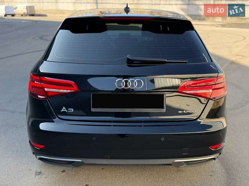 Хетчбек Audi A3 2018 в Києві