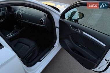 Седан Audi A3 2017 в Луцке