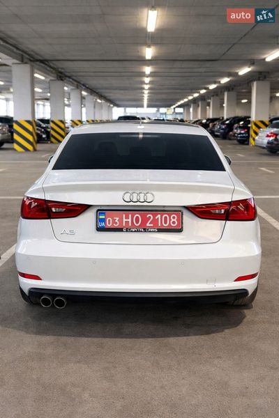 Седан Audi A3 2014 в Дубровице