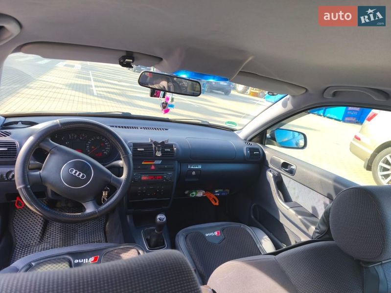 Хэтчбек Audi A3 2001 в Славуте