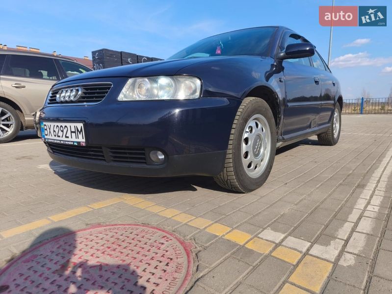 Хэтчбек Audi A3 2001 в Славуте