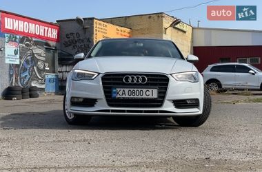 Седан Audi A3 2016 в Киеве