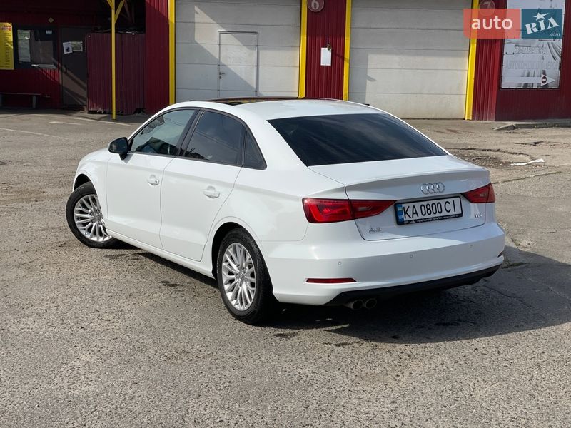 Седан Audi A3 2016 в Киеве