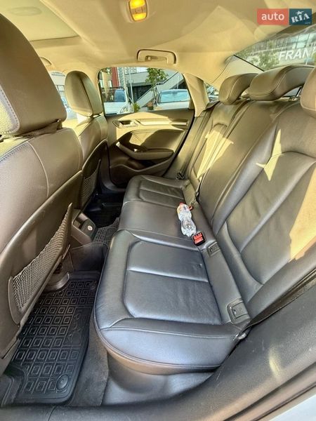 Седан Audi A3 2016 в Киеве