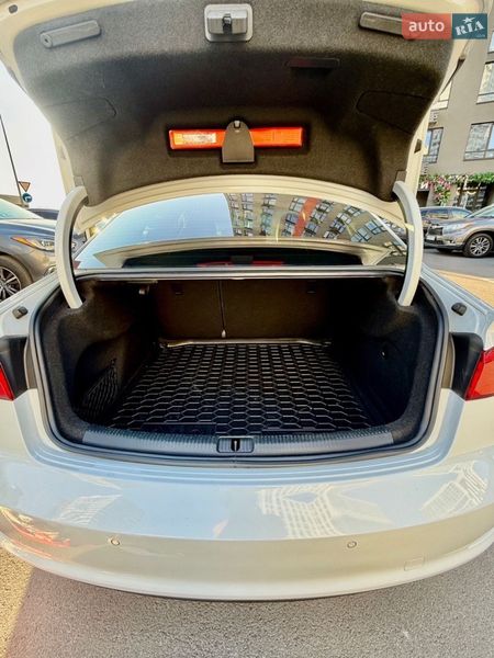 Седан Audi A3 2016 в Киеве