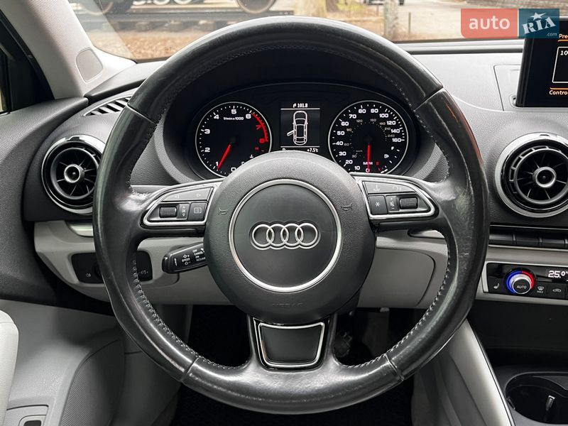 Седан Audi A3 2014 в Одессе
