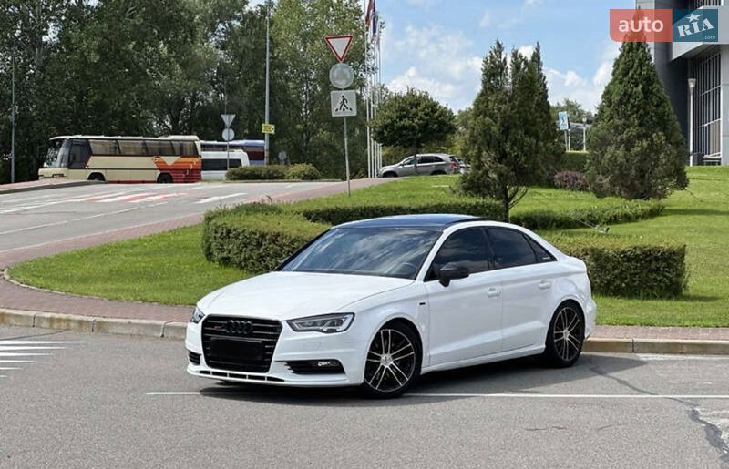 Седан Audi A3 2015 в Днепре