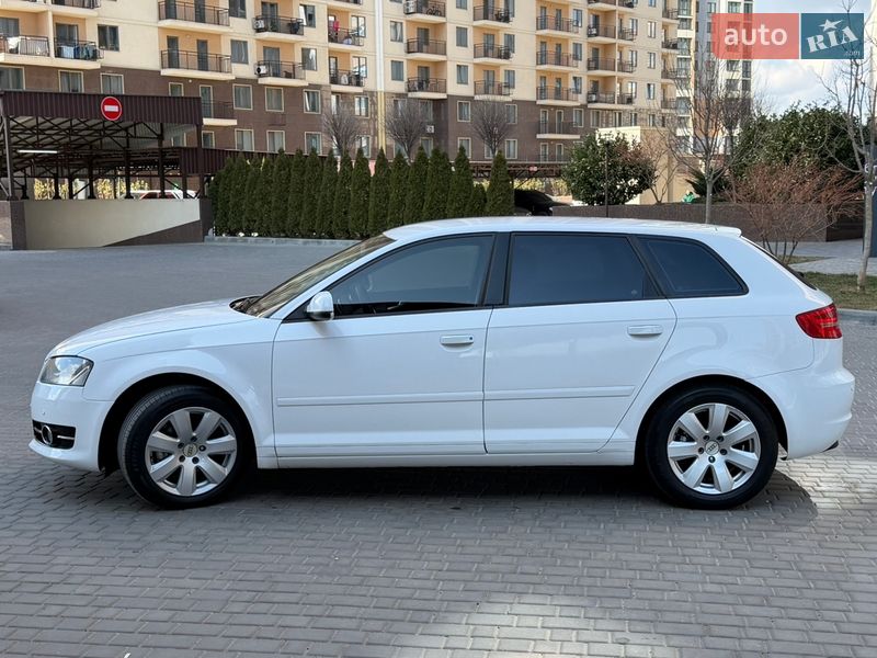 Хэтчбек Audi A3 2013 в Одессе