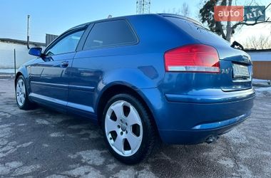 Хэтчбек Audi A3 2004 в Коростене