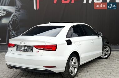 Седан Audi A3 2018 в Львове