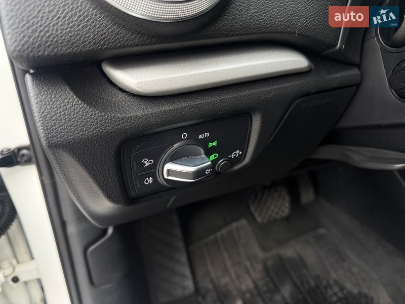 Седан Audi A3 2018 в Львове