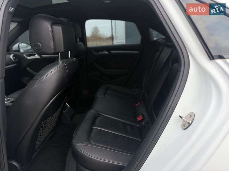 Седан Audi A3 2018 в Львове