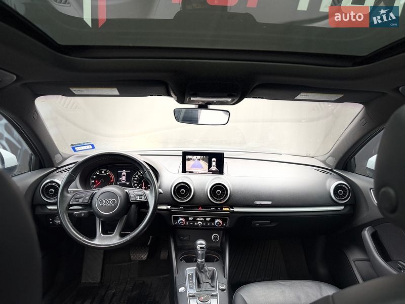 Седан Audi A3 2018 в Львове