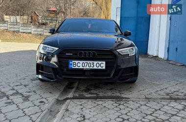 Седан Audi A3 2016 в Черновцах
