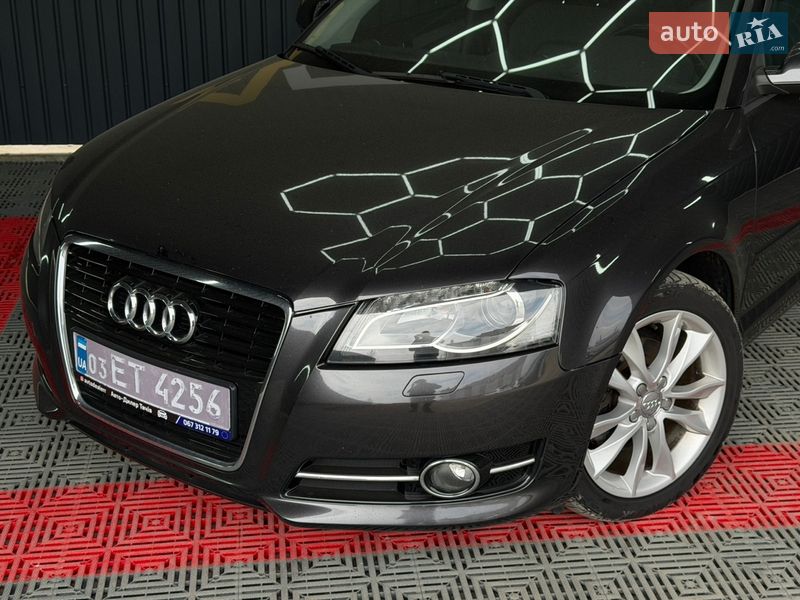 Хэтчбек Audi A3 2012 в Тячеве