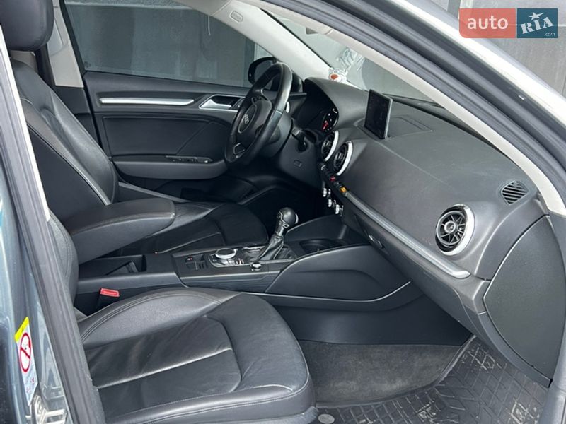 Седан Audi A3 2014 в Дніпрі